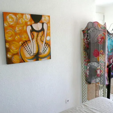 Apartment 3 Bedrooms Appartement At Torrevieja 80 M Away From The Beach With Sea View Terrace And Wifi *